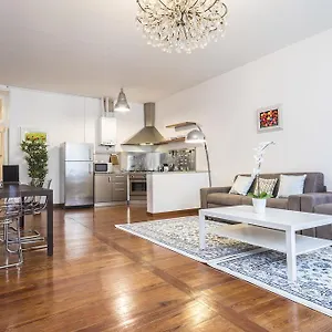 Apartamento Hemeras Boutique House Duomo 3, Milán